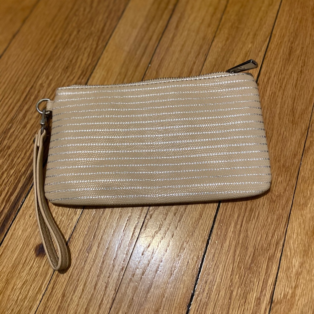 Wristlet